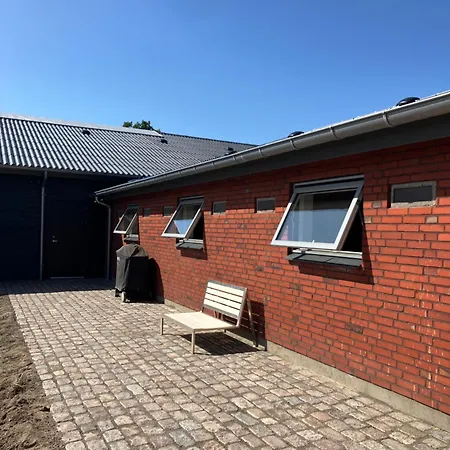 Newly Built Family-friendly Сasa de vacaciones Hovborg
